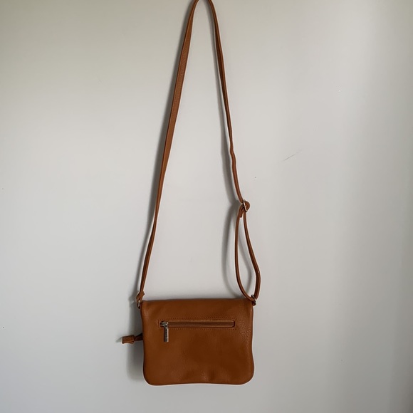 Tan Roots Purse - Picture 3 of 7